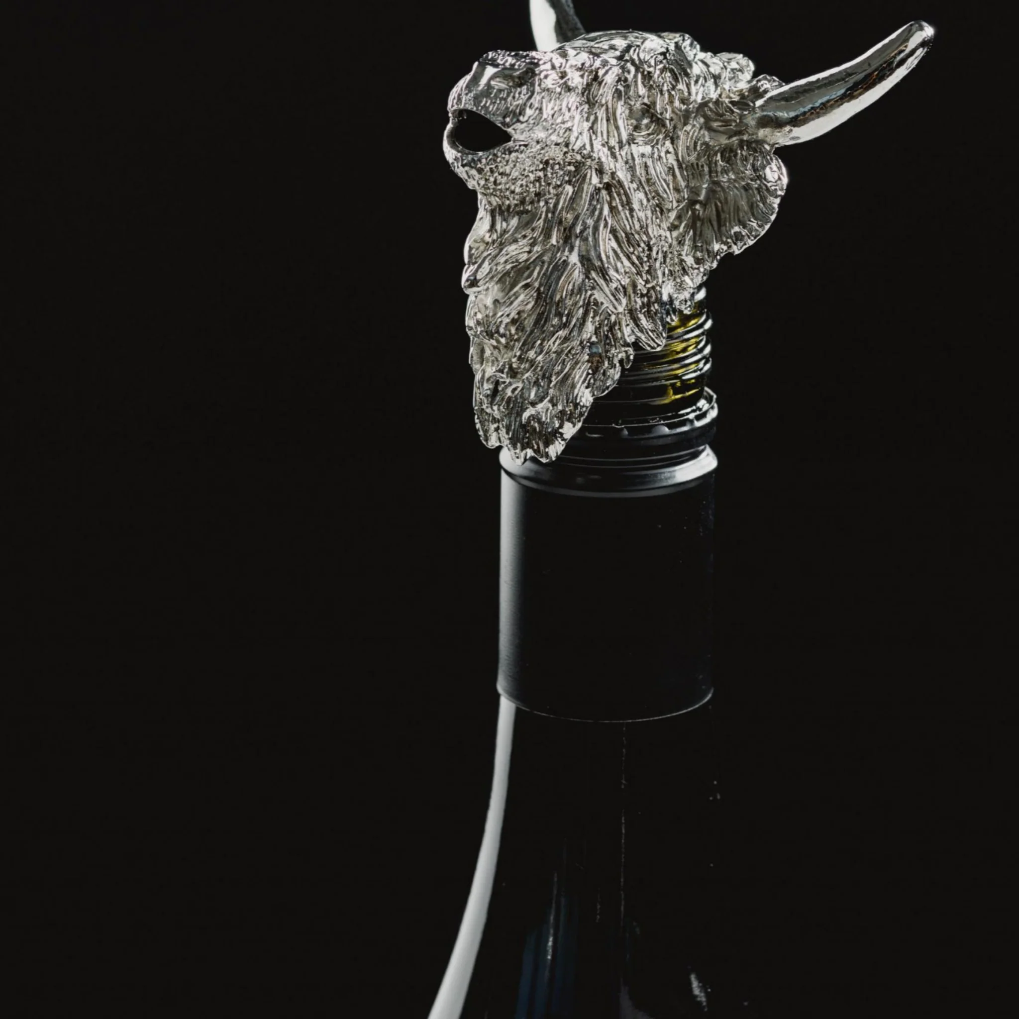 Wine Pourer | Highland Cow - Image 4