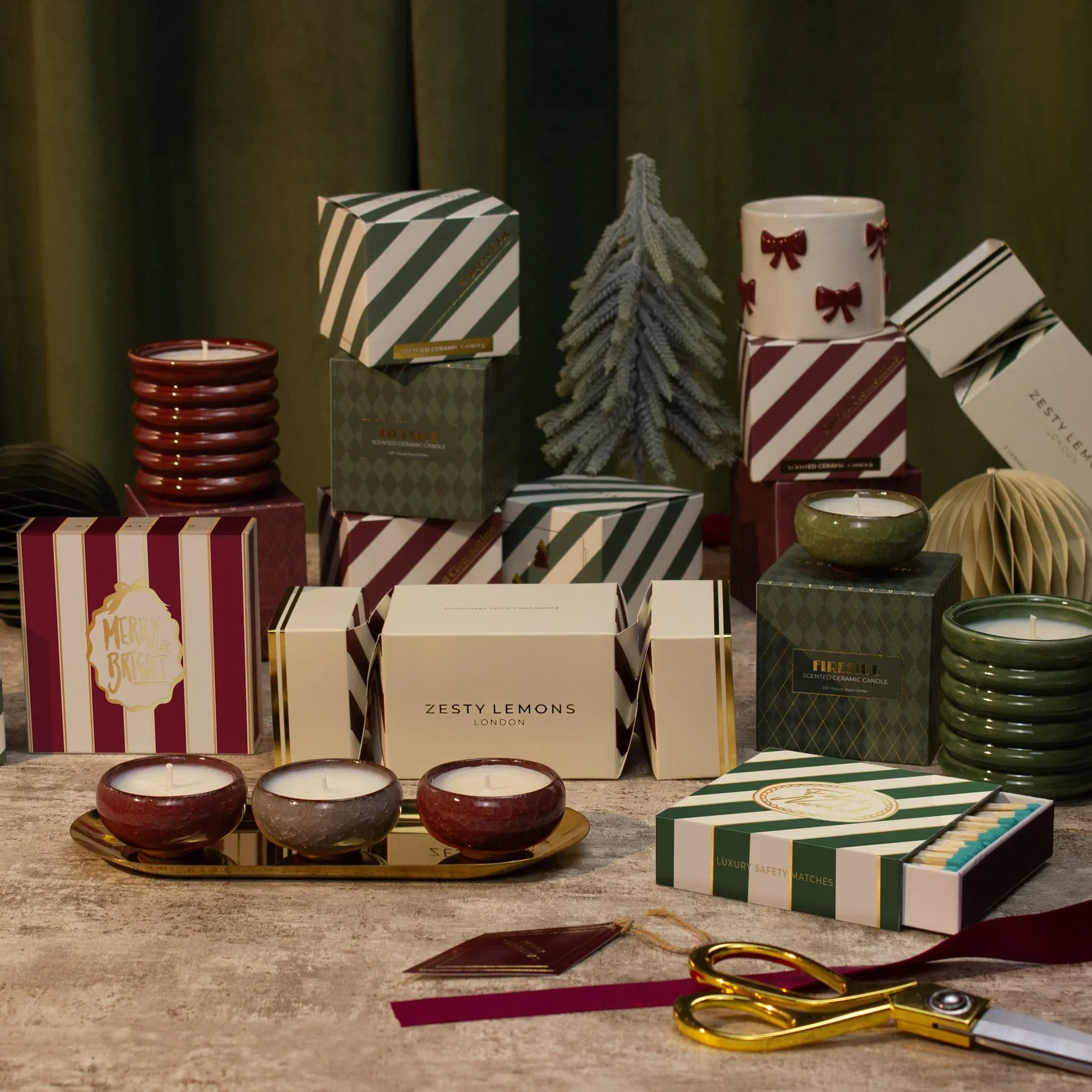 Under the Tree Burgundy Tealight Cracker | Spiced Clementine - Image 4